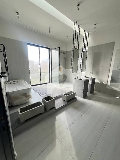 BRAND NEW 500 YARD LUXURY BUNGALOW