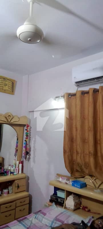 FLAT AVAILABLE FOR SALE NORTH KARACHI