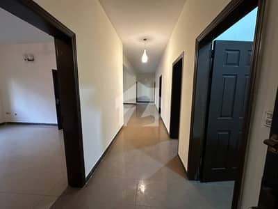 3 Bedroom Apartment Without Lift Available For Sale In Askari 14