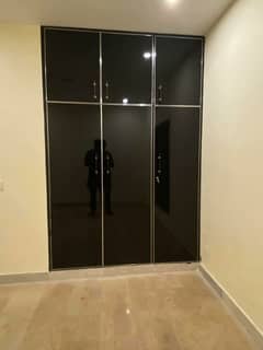 10 Marla beautiful portion available for rent