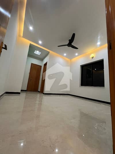 Main Peshawar Road Out Class Location 12 Marla Corner House Double Storey House For Rent