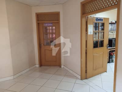 پی ای سی ایچ ایس بلاک 6 پی ای سی ایچ ایس,جمشید ٹاؤن,کراچی میں 11 کمروں کا 2 کنال عمارت 16.0 لاکھ میں کرایہ پر دستیاب ہے۔