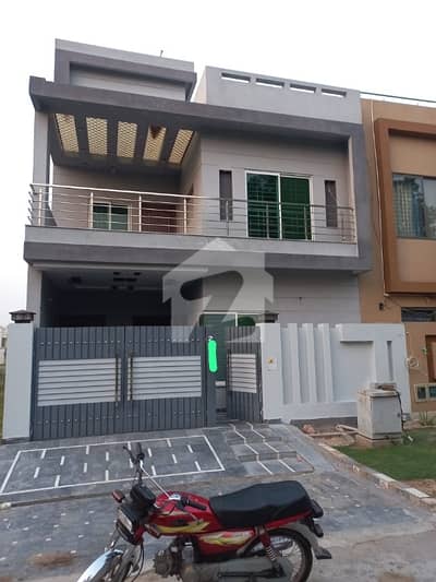 5 MARLA BEAUTIFUL BRAND NEW HOUSE FOR RENT IN KHAYABAN E AMIN