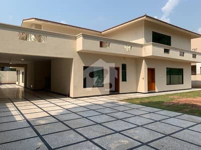 ایف ۔ 8 اسلام آباد میں 7 کمروں کا 2 کنال مکان 12.0 لاکھ میں کرایہ پر دستیاب ہے۔