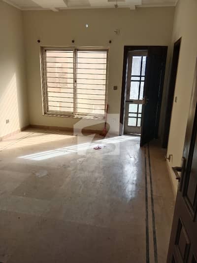 40/80 uper portion for rent  G13 Islamabad