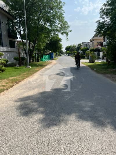 ڈی ایچ اے فیز 5 ڈی ایچ اے ڈیفینس,لاہور میں 2 کنال رہائشی پلاٹ 15.5 کروڑ میں برائے فروخت۔ ڈی ایچ اے فیز 5 ڈی ایچ اے ڈیفینس,لاہور میں 2 کنال رہائشی پلاٹ 15.5 کروڑ میں برائے فروخت۔