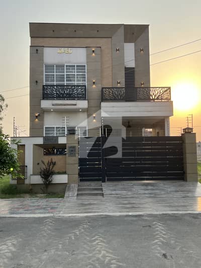 سینٹرل پارک ہاؤسنگ سکیم لاہور میں 4 کمروں کا 7 مرلہ مکان 2.5 کروڑ میں برائے فروخت۔