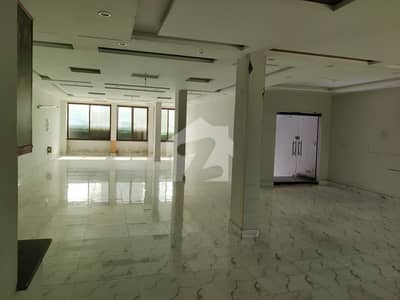 8 Marla First Floor Office Hall For Rent.