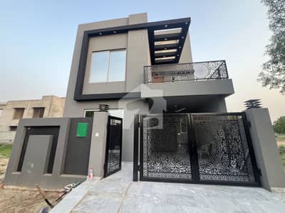 BRAND NEW HOUSE 5 MARLA WITH 4 BEDROOMS AVAILABLE FOR SALE IN BAHRIA ORCHARD
