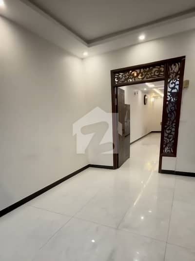 West Open Corner 3 Bed DD 1st Floor Portion For Sale