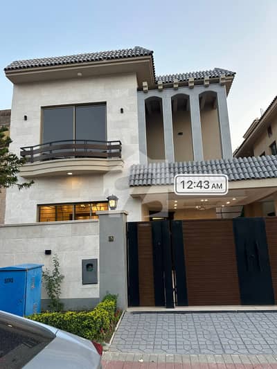 Sale - 10 Marla House In Bahria Town Phase 3 , Original Pictures Attached Sale - 10 Marla House In Bahria Town Phase 3 , Original Pictures Attached