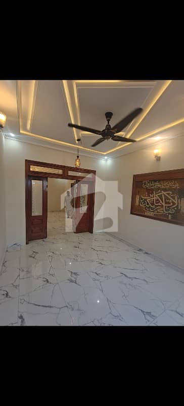 جی ۔ 13 اسلام آباد میں 5 کمروں کا 7 مرلہ مکان 1.95 لاکھ میں کرایہ پر دستیاب ہے۔