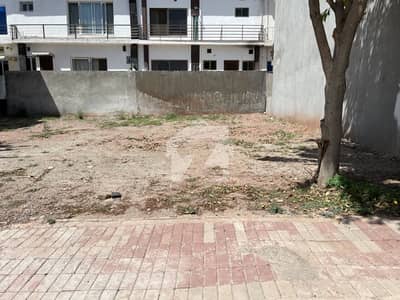بحریہ انکلیو - سیکٹر بی1 بحریہ انکلیو,بحریہ ٹاؤن,اسلام آباد میں 8 مرلہ رہائشی پلاٹ 2.1 کروڑ میں برائے فروخت۔