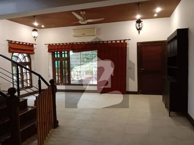 Ideal 266 Square Yards House Available In F-6/1, Islamabad