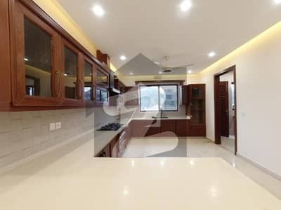 Ready To Buy A House 4500 Square Feet In D-12