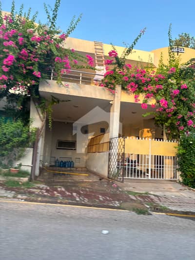 بحریہ ٹاؤن فیز 8 ۔ بلاک کے بحریہ ٹاؤن فیز 8,بحریہ ٹاؤن راولپنڈی,راولپنڈی میں 5 مرلہ رہائشی پلاٹ 50.0 لاکھ میں برائے فروخت۔