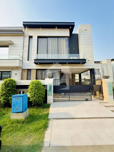 5 MARLA FULLY FURNISHED USED HOUSE AT PRIME LOCATION | DHA 9 TOWN LAHORE