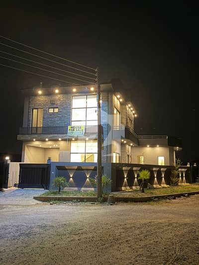 7 Marla Corner Designer House In PGSHS Rawalpindi