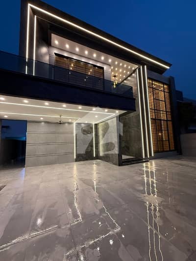 HOT DEAL | 1 KANAL BRAND NEW VILLA FOR SALE IEP Town (Engineers Town), Lahore