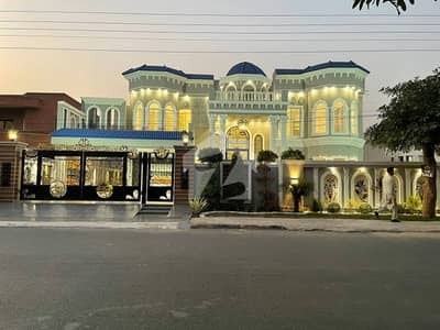 2 KANAL LUXURY BUNGALOW Prime 100-Foot Road Location | NFC Phase 1, Lahore, Brand-New 2 Kanal Residence Designed For The Elite. Located On The Prestigious 100-Foot Main Road Of NFC Phase 1,