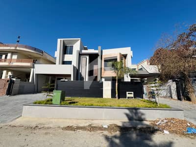 60 X 100 House For Sale In G14/4 Islamabad