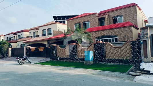 پیراگون سٹی لاہور میں 5 کمروں کا 18 مرلہ مکان 7.0 کروڑ میں برائے فروخت۔