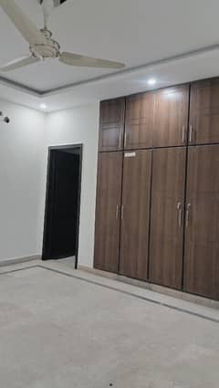 20 Marla House For Rent Paragon City