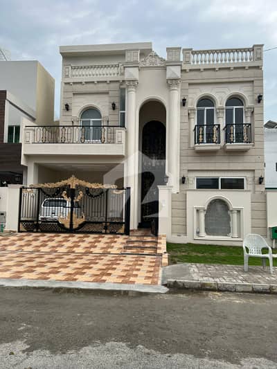 10 Marla New Luxury House For Sale