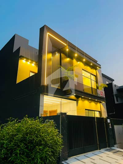 5 Marla Hot Location Affordable Luxury Brand New House For Sale In Al Kabir Town Ph-02