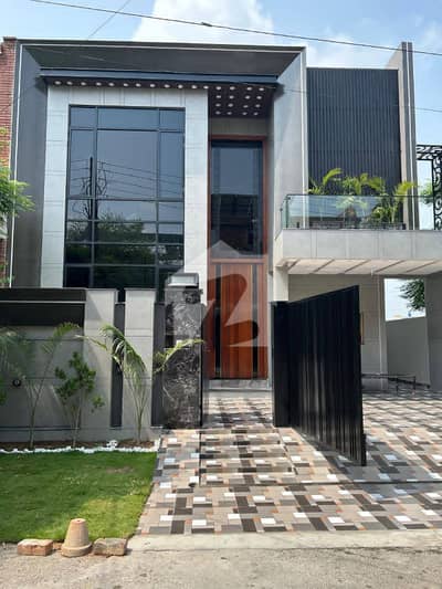 10.77 Marla Architect Designer house for sale hot location