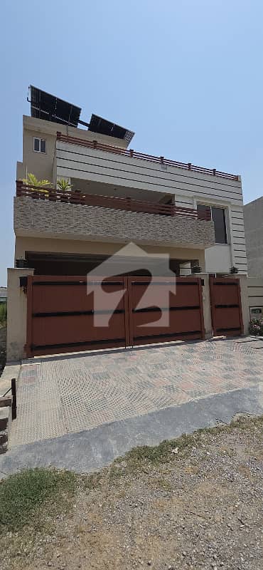 ایف ۔ 17 اسلام آباد میں 7 کمروں کا 11 مرلہ مکان 3.75 کروڑ میں برائے فروخت۔