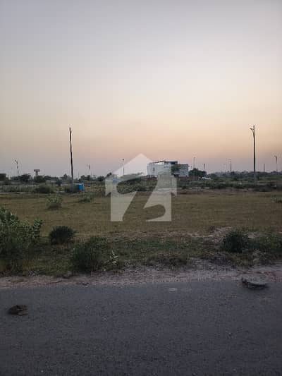 ڈی ایچ اے فیز9 پریزم ڈی ایچ اے ڈیفینس,لاہور میں 7 مرلہ رہائشی پلاٹ 1.35 کروڑ میں برائے فروخت۔