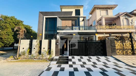 10 Marla Ultra Modern Designed House For Sale In A Block Central Park Lahore