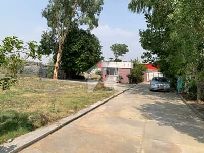 راوت انڈسٹریل اسٹیٹ راولپنڈی میں 4 کنال Studio فیکٹری 8.9 کروڑ میں برائے فروخت۔