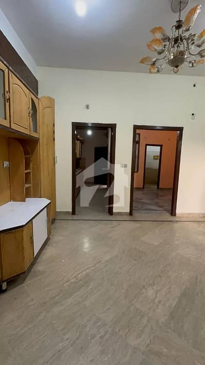 4 Marla Lower Portion For Rent In Shabaz Block Mustafa Town