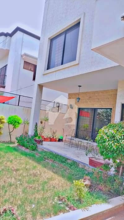 ڈی ایچ اے فیز 7 ڈی ایچ اے ڈیفینس,کراچی میں 5 کمروں کا 1 کنال مکان 4.5 لاکھ میں کرایہ پر دستیاب ہے۔