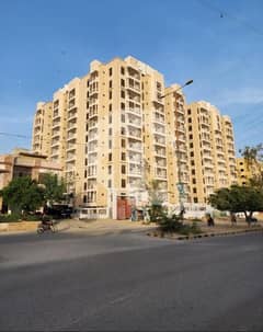 Flat for sale 600 sq ft commander city