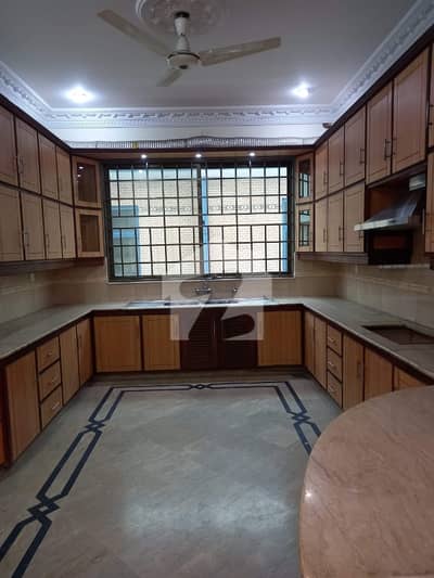 1 kanal upper portion is available for rent in Wapda Town phase1 Starting block