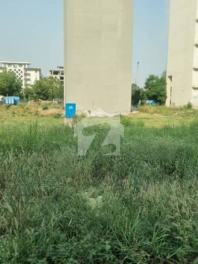 8 Marla Commercial Plot for Sale in Eden City.