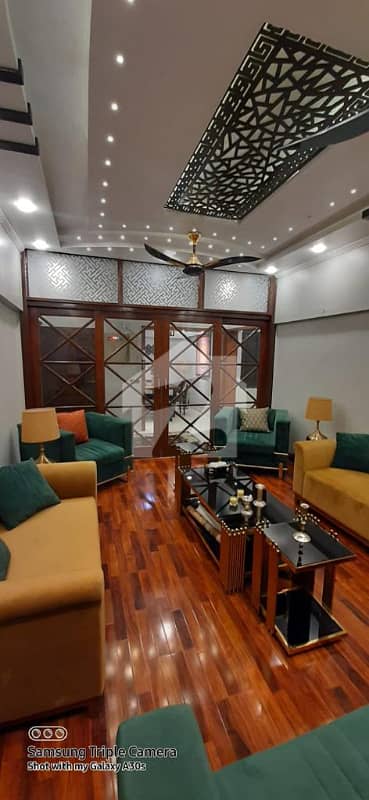 صائمہ جناح ایونیو یونیورسٹی روڈ,کراچی میں 5 کمروں کا 1 کنال پینٹ ہاؤس 2.25 لاکھ میں کرایہ پر دستیاب ہے۔
