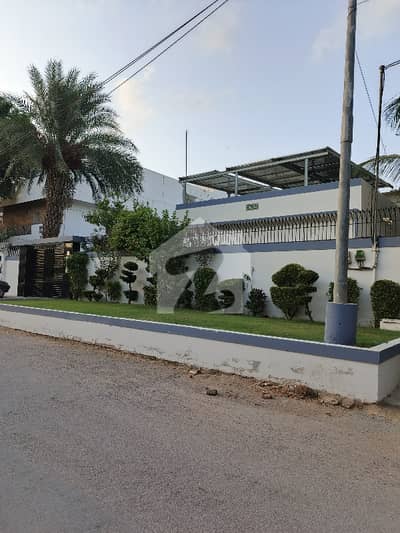 600 Sq Yards Property Available 600 Sq Yards Property Available