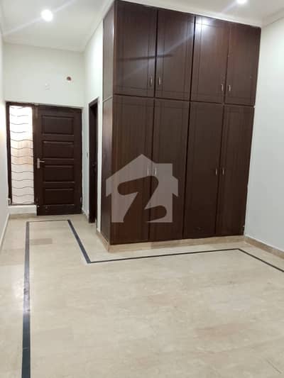 ای ۔ 11/2 ای ۔ 11,اسلام آباد میں 5 کمروں کا 7 مرلہ مکان 2.3 لاکھ میں کرایہ پر دستیاب ہے۔