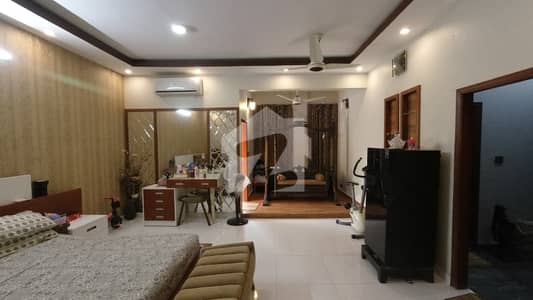 To Sale You Can Find Spacious House In Gulshan-E-Iqbal - Block 13-D2