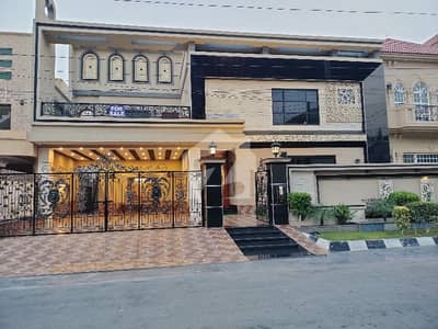 Designer 1 Kanal House for Sale with Private Cinema Valencia Town, Lahore