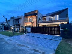 2 Kanal Ultra Luxury House For Sale Prime Location Facing Park & Mosque | Valencia Town, Lahore