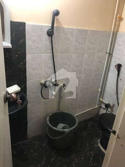 گلشنِ اقبال - بلاک 19 گلشنِ اقبال,گلشنِ اقبال ٹاؤن,کراچی میں 2 کمروں کا 4 مرلہ فلیٹ 1.05 کروڑ میں برائے فروخت۔