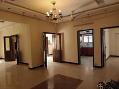 A Centrally Located Lower Portion Is Available For rent In Lahore