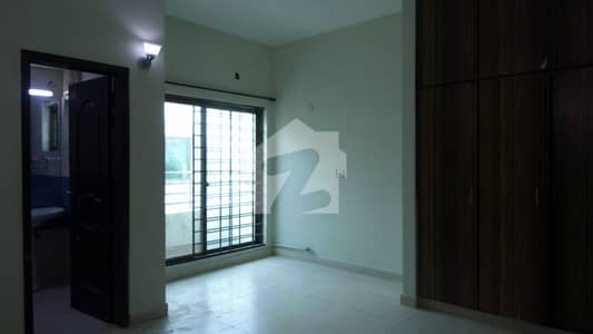 10 Marla Flat Is Available For Sale In Askari 11