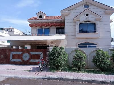 1 Kanal Furnished House For Rent