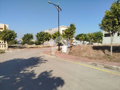 بحریہ انکلیو - سیکٹر سی 3 بحریہ انکلیو,بحریہ ٹاؤن,اسلام آباد میں 10 مرلہ رہائشی پلاٹ 1.78 کروڑ میں برائے فروخت۔